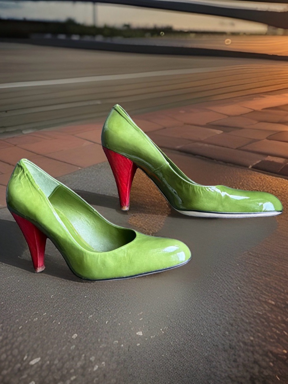 Pied a Terre "Alma" designer patent leather women’s size US7.5-EU38 pumps.